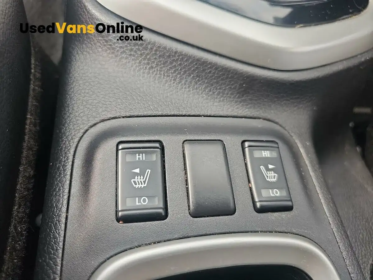2021-nissan-navara-23dci-tt-n-guard-8-navileathersunroof-auto-big-31