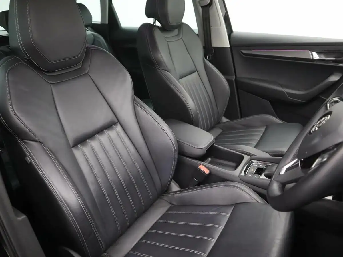 2018-skoda-karoq-20tdi-scr-se-l-dsg-big-8