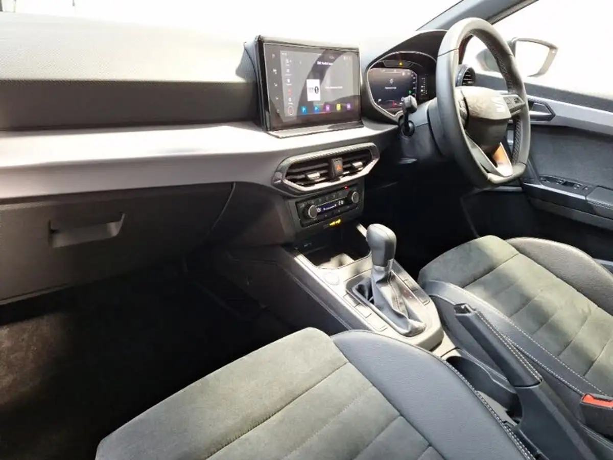 2024-seat-ibiza-10-tsi-xcellence-lux-115ps-dsg-big-4
