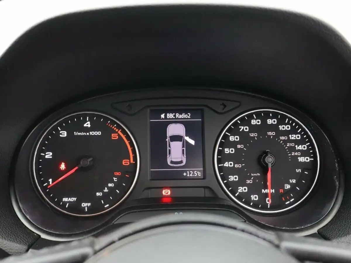 2019-audi-q2-16-30-tdi-sport-big-17