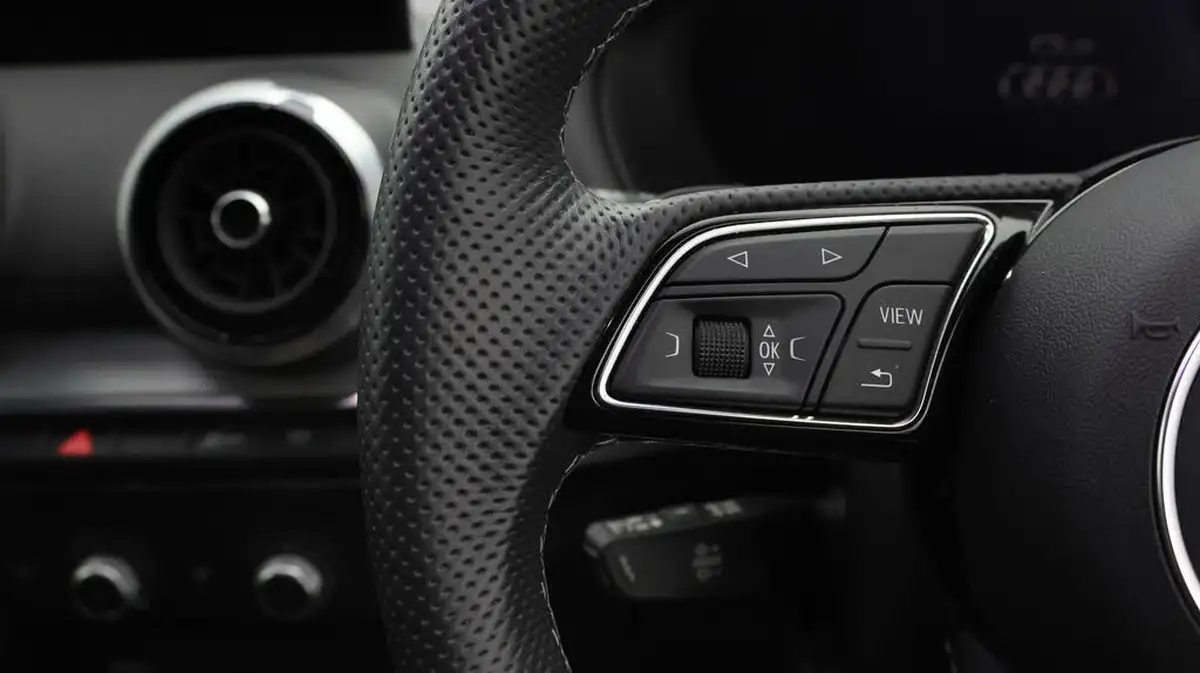 2021-audi-q2-15-35-tfsi-black-edition-s-tronic-big-20