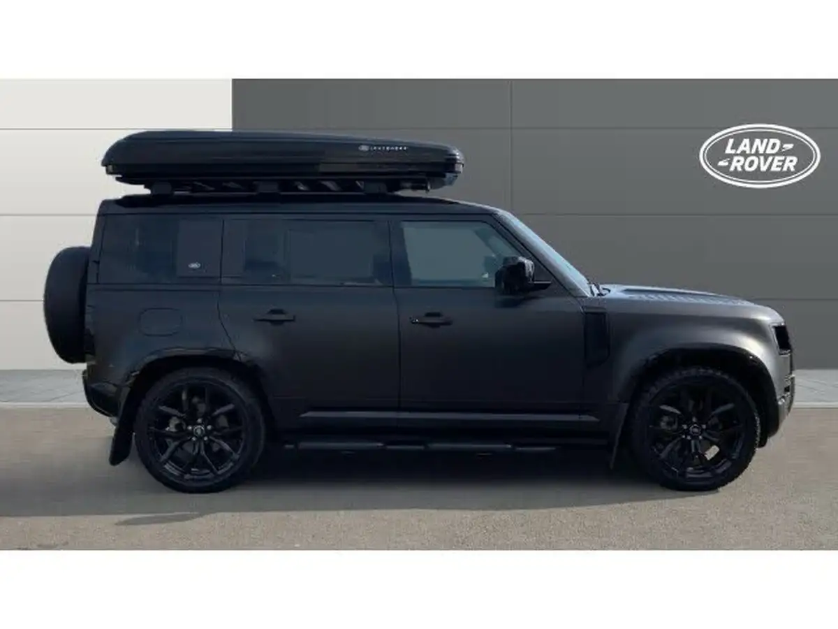 2022-land-rover-110-defender-30-d250-xs-edition-big-4