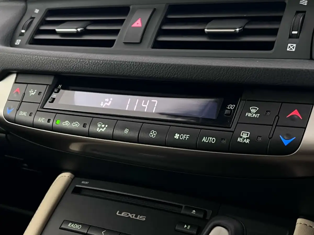 2016-lexus-ct-200h-18-luxury-sun-big-32