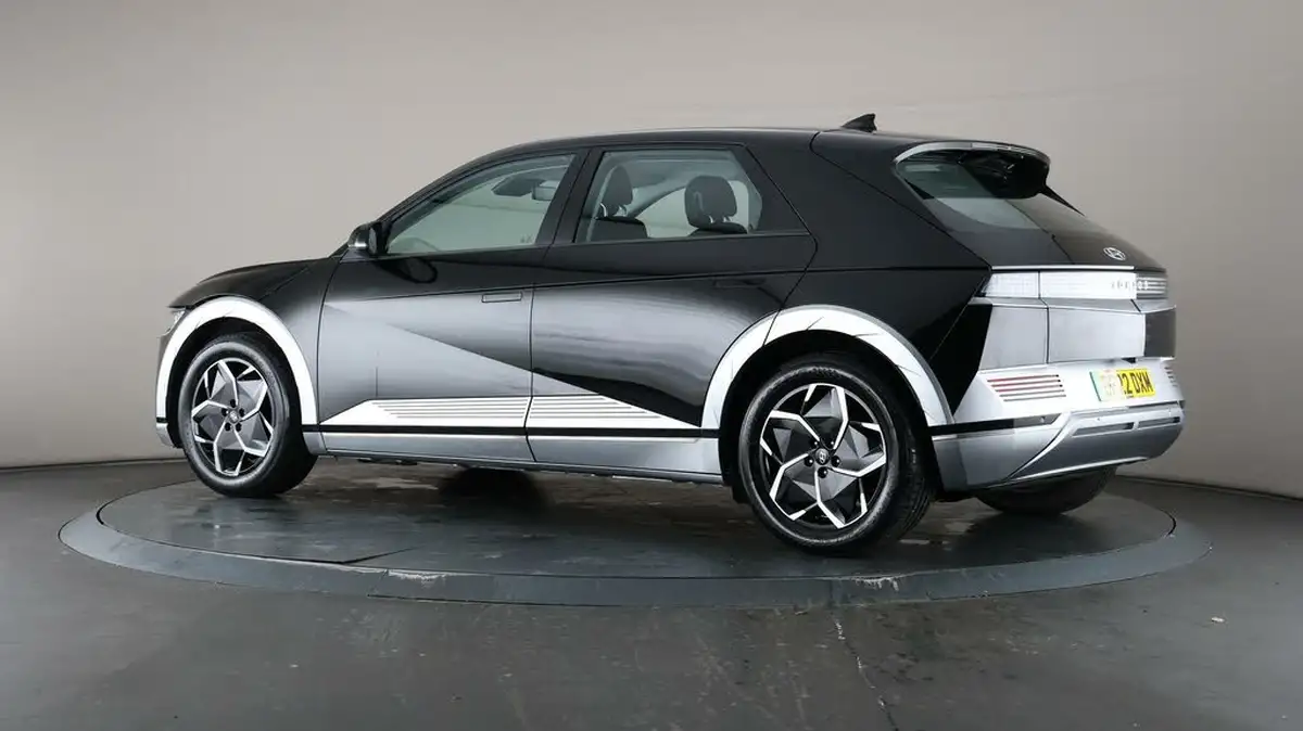 2022-hyundai-ioniq-5-e-premium-170ps-58kwh-rwd-big-64