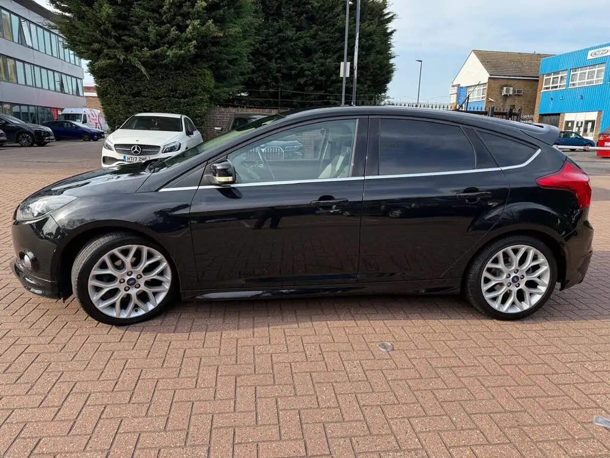 2014-ford-focus-10-zetec-s-scti-hatchback-big-6