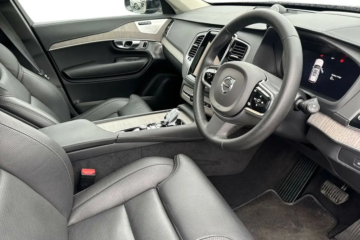 2023-volvo-xc90-20-t8-ultimate-dark-big-9