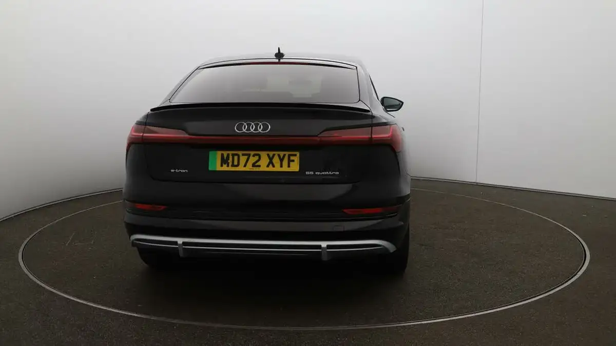 2023-audi-e-tron-55e-s-line-sportback-big-6