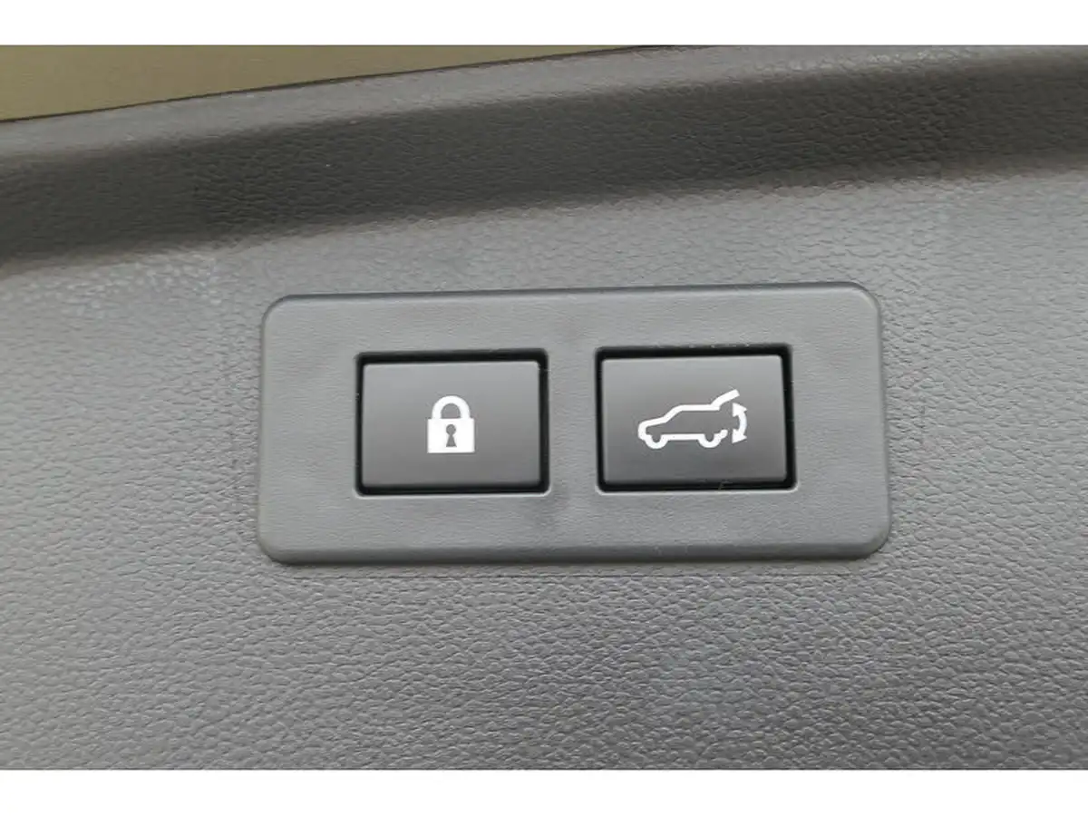 2022-subaru-outback-25i-field-big-11
