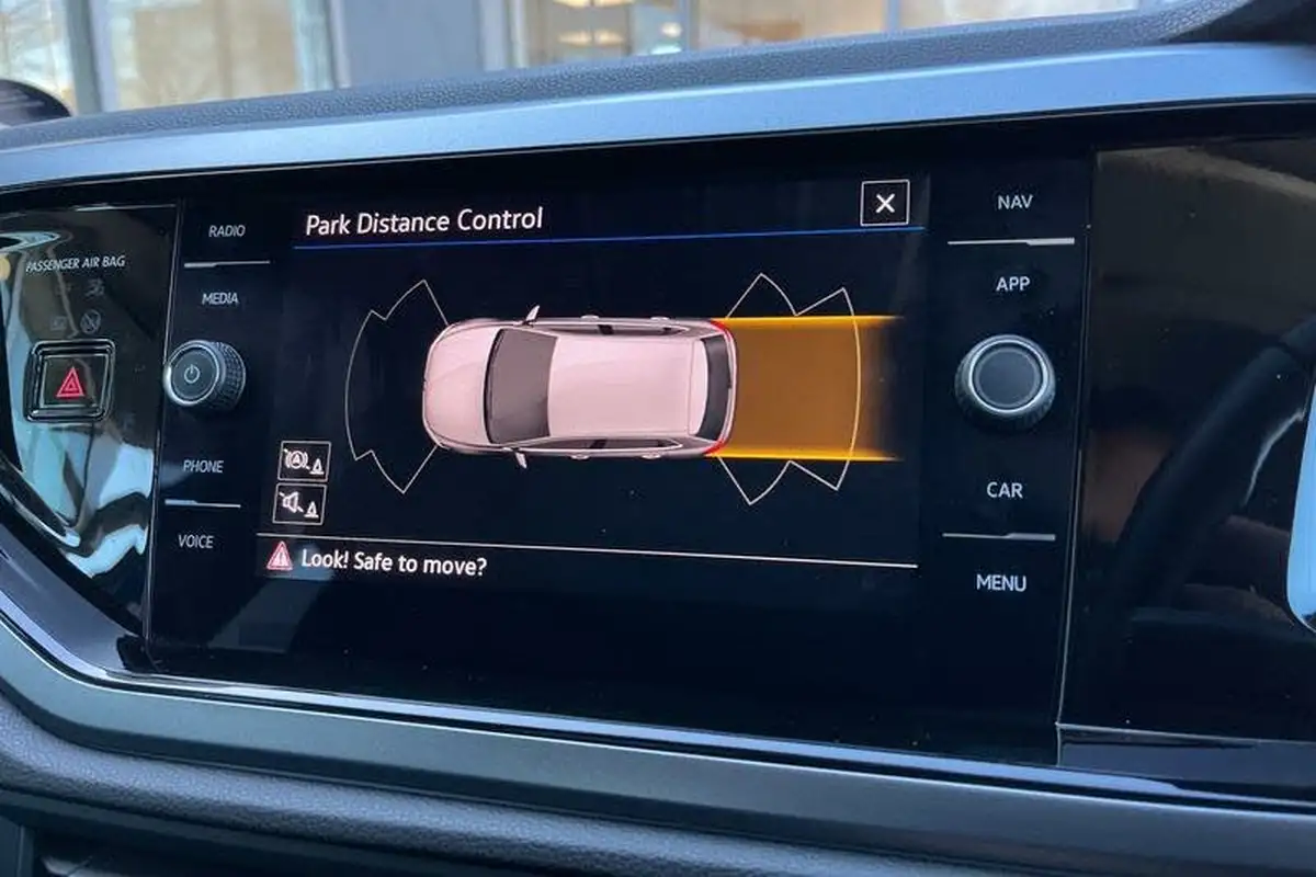 2021-volkswagen-polo-10-active-big-31