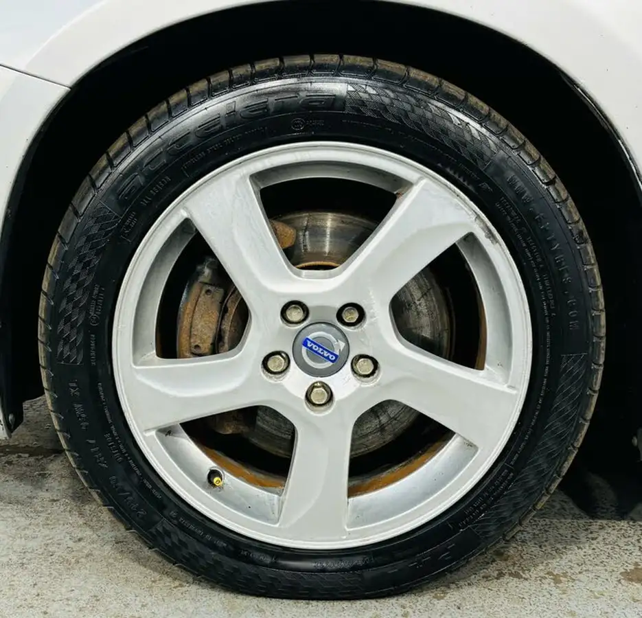 2011-volvo-s60-24td-d5-se-lux-205ps-geartronic-big-20