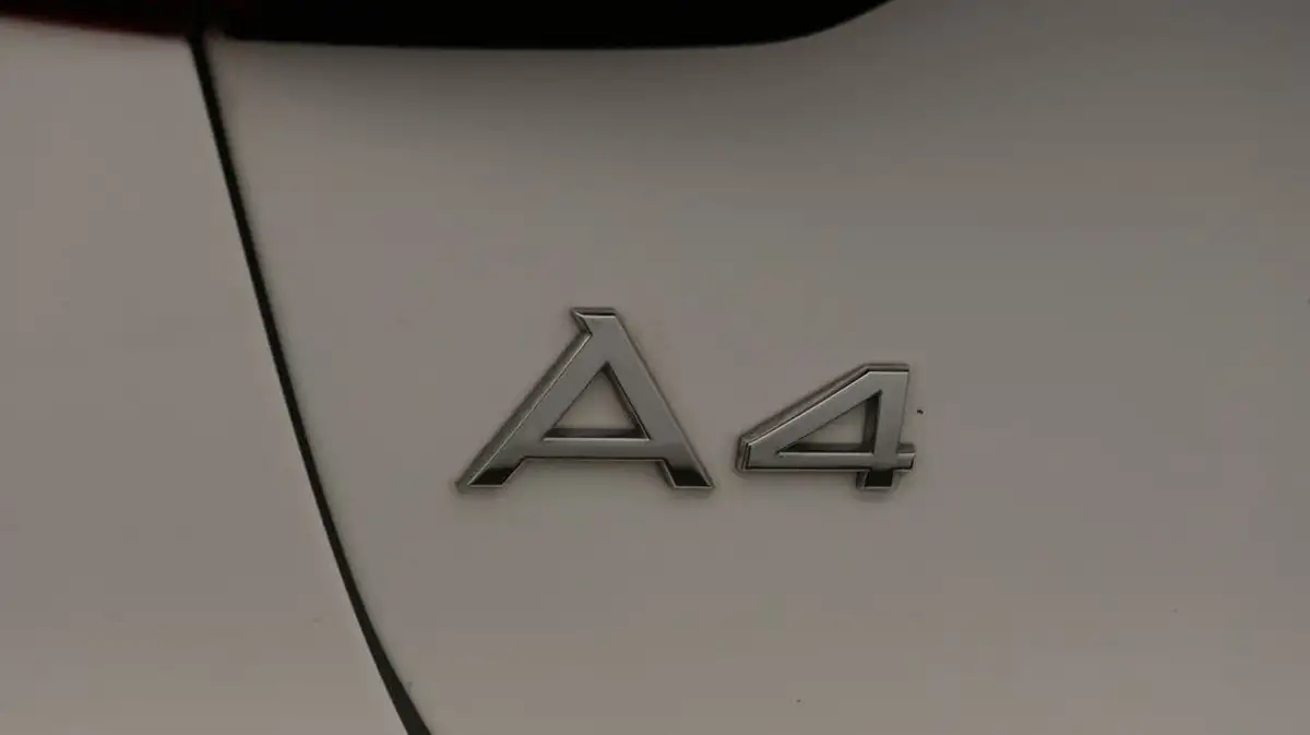 2019-audi-a4-avant-20-30-tdi-sport-big-24