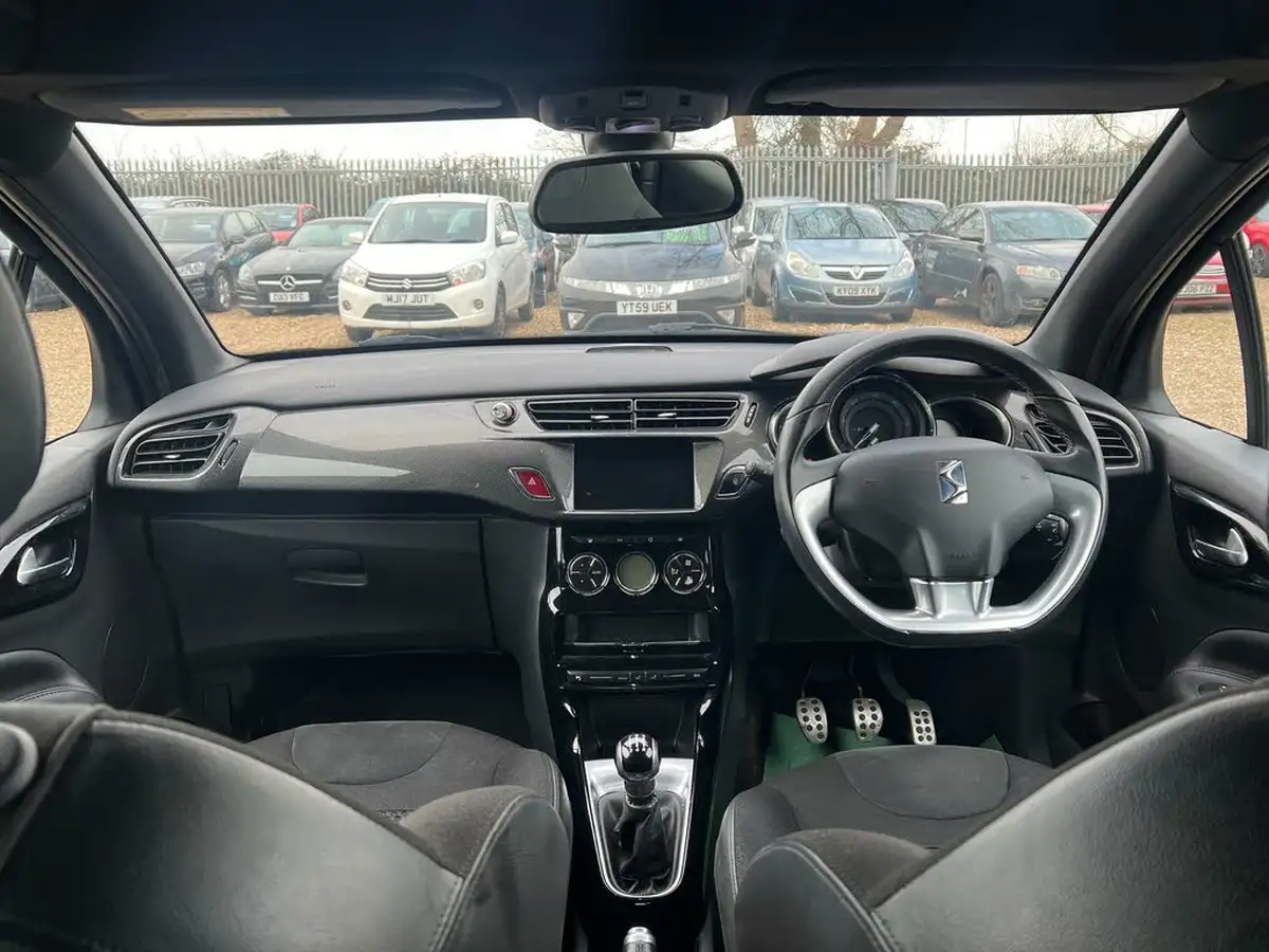 2017-ds-ds-3-cabrio-12-puretech-elegance-big-24