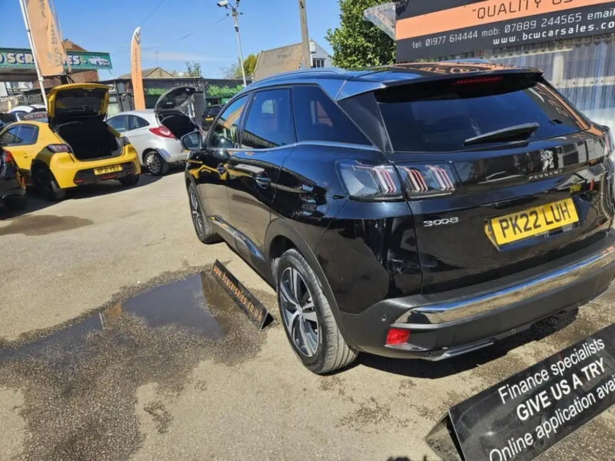 2022-peugeot-3008-suv-15-bluehdi-gt-big-3