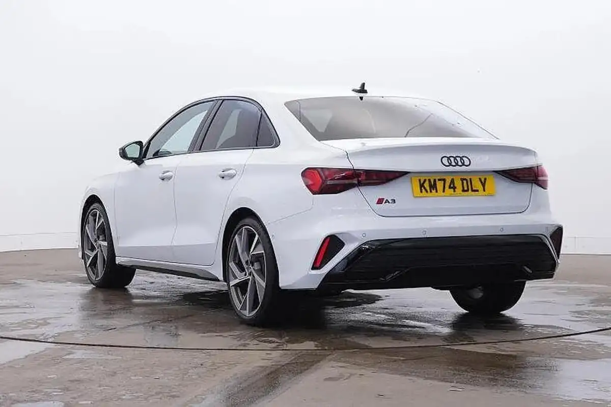 2024-audi-a3-15-35-tfsi-s-line-sportback-5d-tronic-big-2