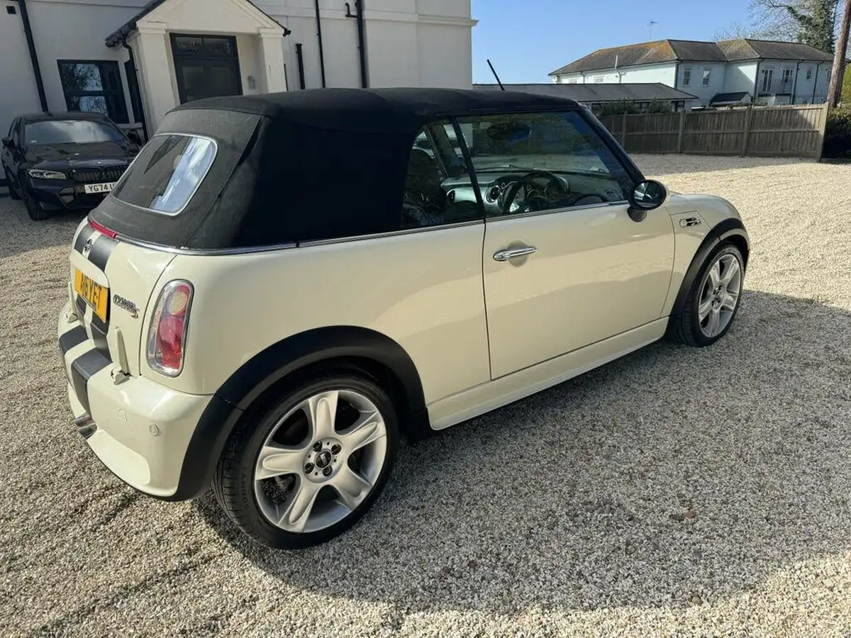 2008-mini-cooper-16-cooper-s-170bhp-convertible-2d-big-4