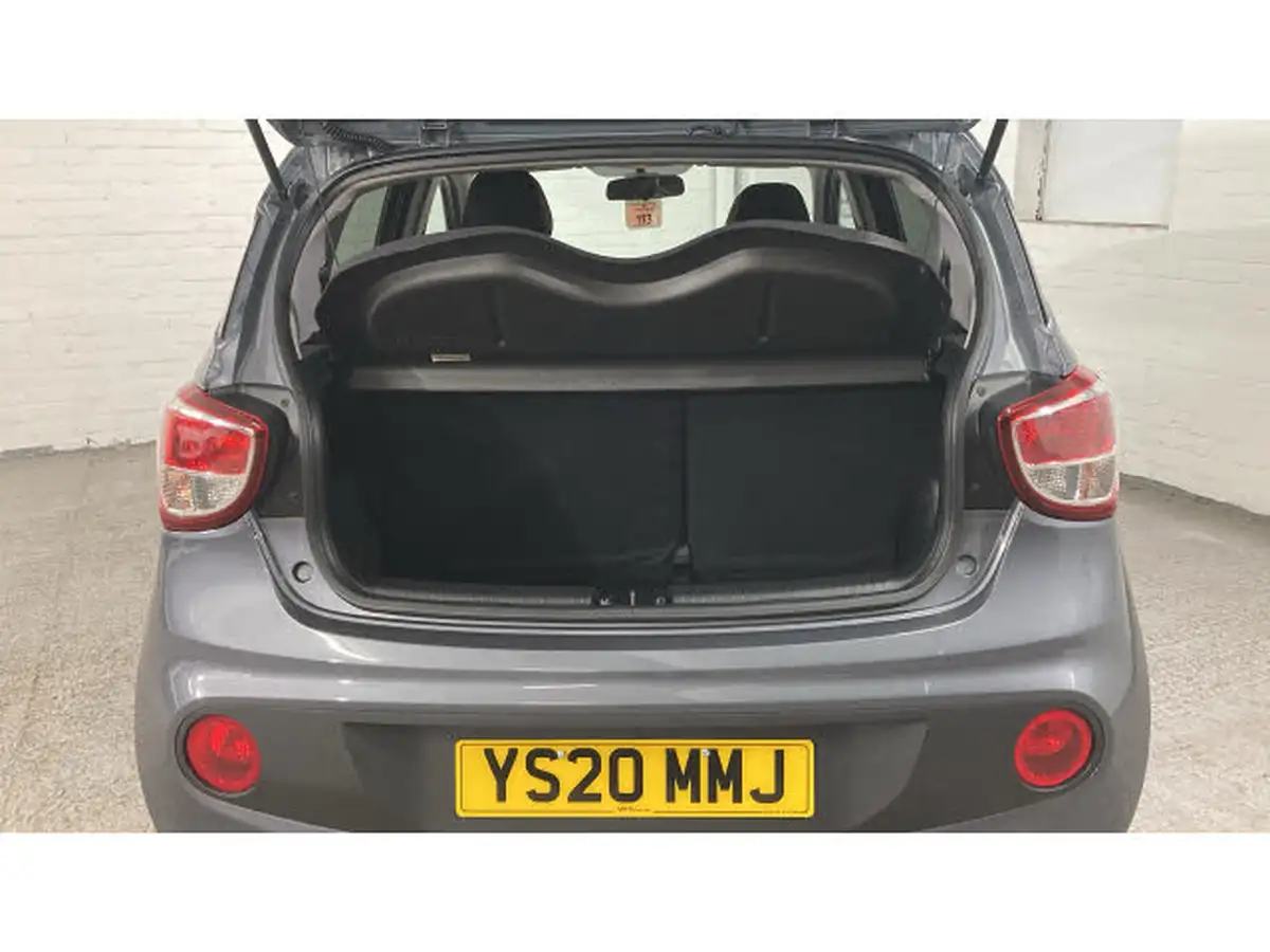 2020-hyundai-i10-10-play-big-8