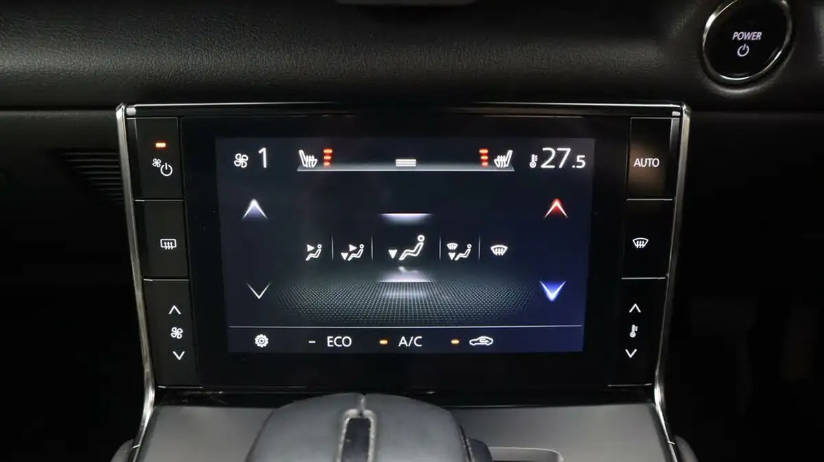 2021-mazda-mx-30-e-first-edition-big-12