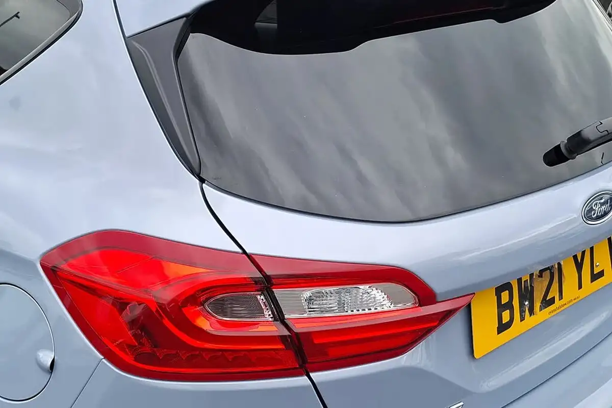 2021-ford-fiesta-10t-st-line-edition-95ps-3d-big-15
