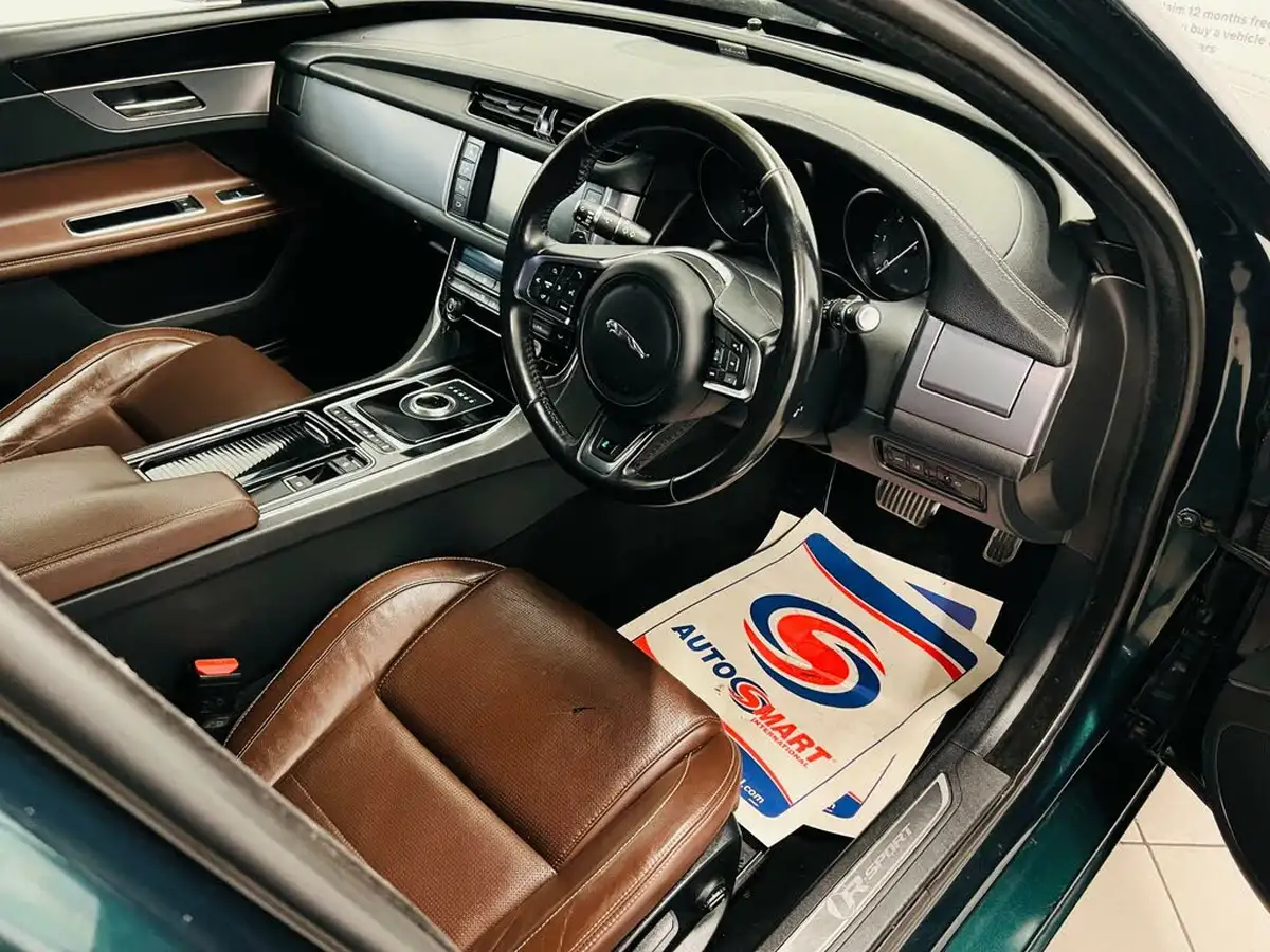 2017-jaguar-xf-20td-r-sport-180ps-saloon-4d-1999cc-auto-big-13