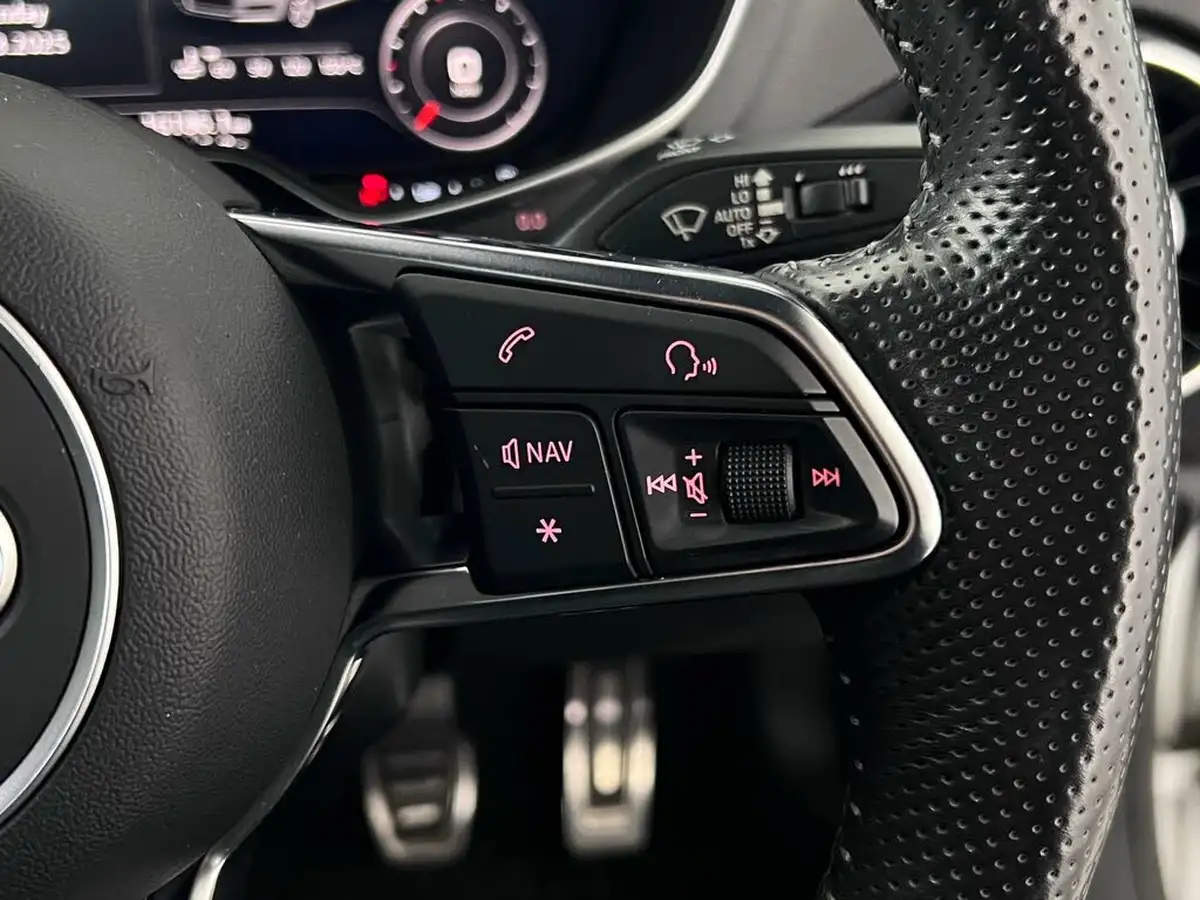 2016-audi-tt-coupe-20-tfsi-s-line-big-20