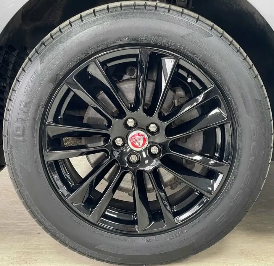 2020-jaguar-f-pace-20-i4d-portfolio-180ps-awd-auto-big-15