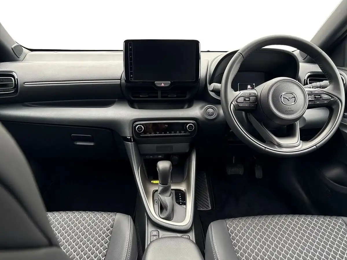 2024-mazda-mazda2-15-homura-big-8