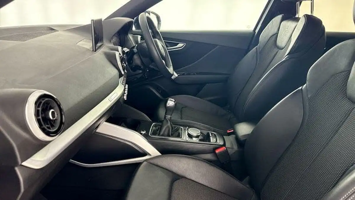 2022-audi-q2-15-35-tfsi-s-line-big-40