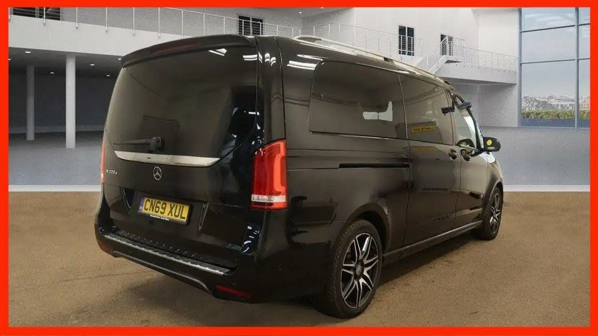 2019-mercedes-benz-v-class-20d-v220d-amg-line-extra-long-big-1