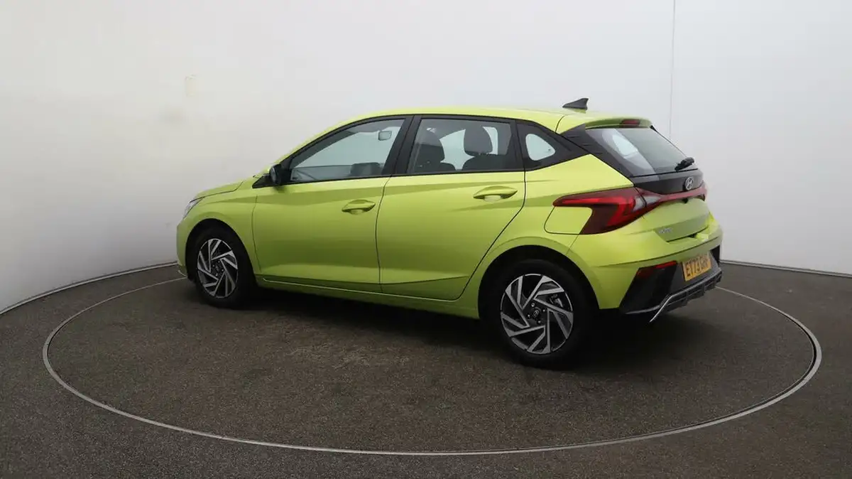 2024-hyundai-i20-10-t-gdi-advance-big-28