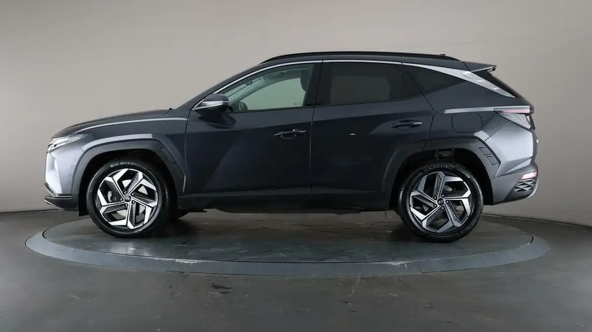 2022-hyundai-tucson-16-t-gdi-premium-230ps-hybrid-auto-big-3