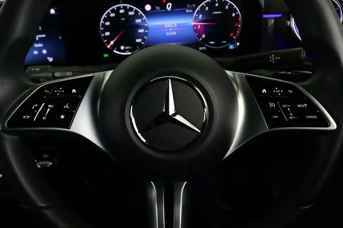 2023-mercedes-benz-a-class-13-a180-sport-executive-hatchback-5d-7g-dct-big-19