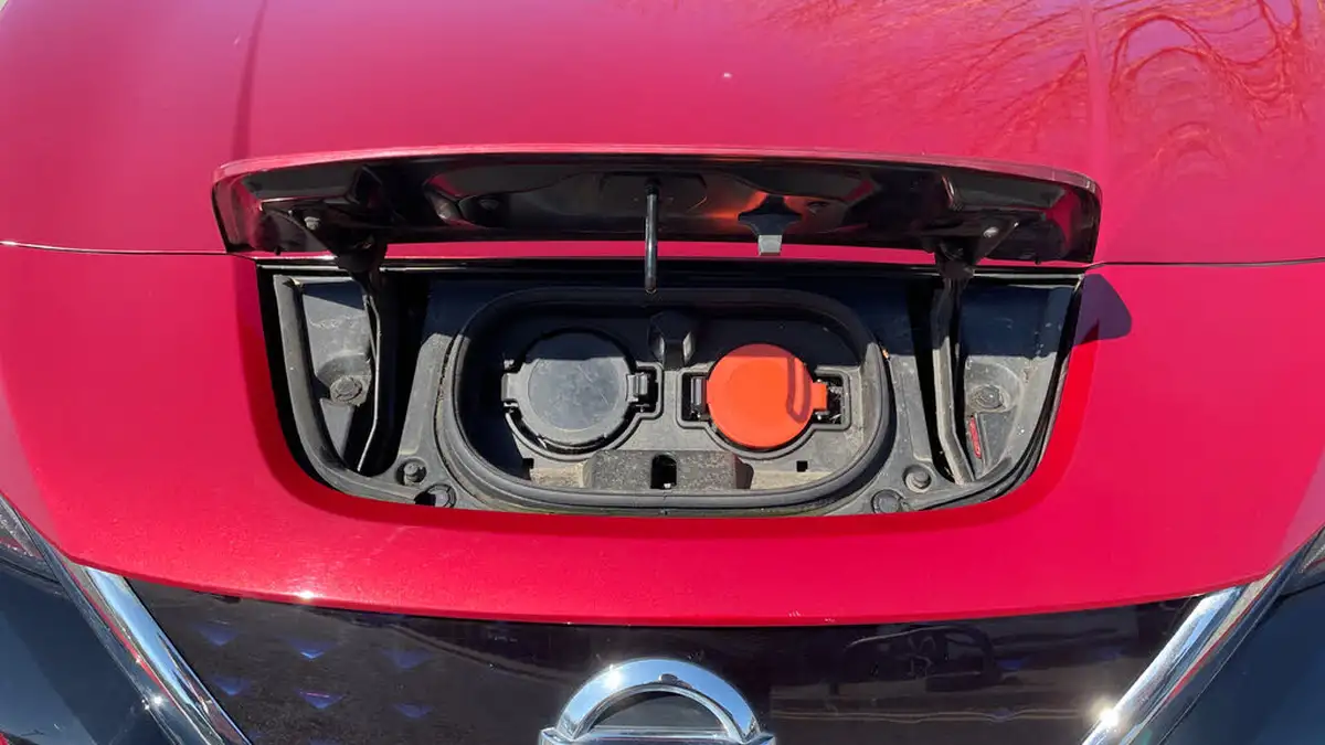 2018-nissan-leaf-e-n-connecta-big-20