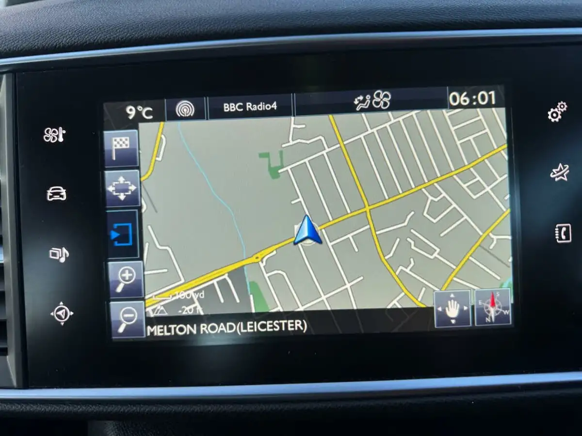 2015-peugeot-308-16-bluehdi-allure-16bluehdi-big-37