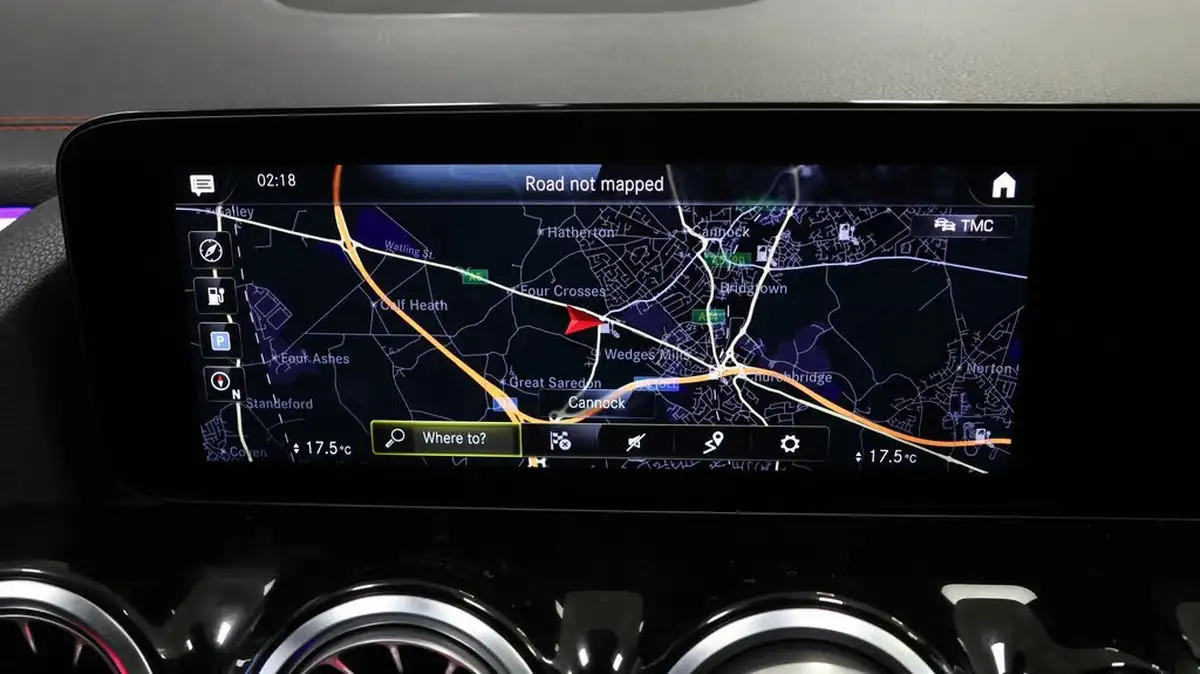 2023-mercedes-benz-eqa-e-eqa-250-amg-line-big-10