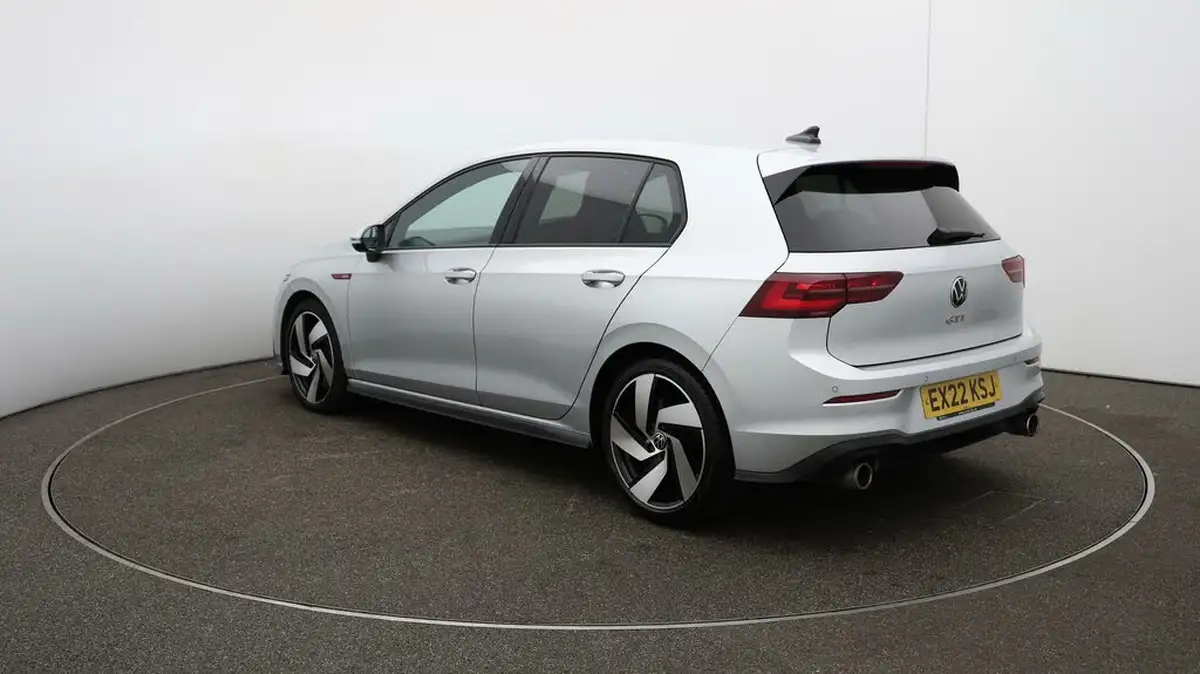 2022-volkswagen-golf-20-tsi-gti-dsg-big-55