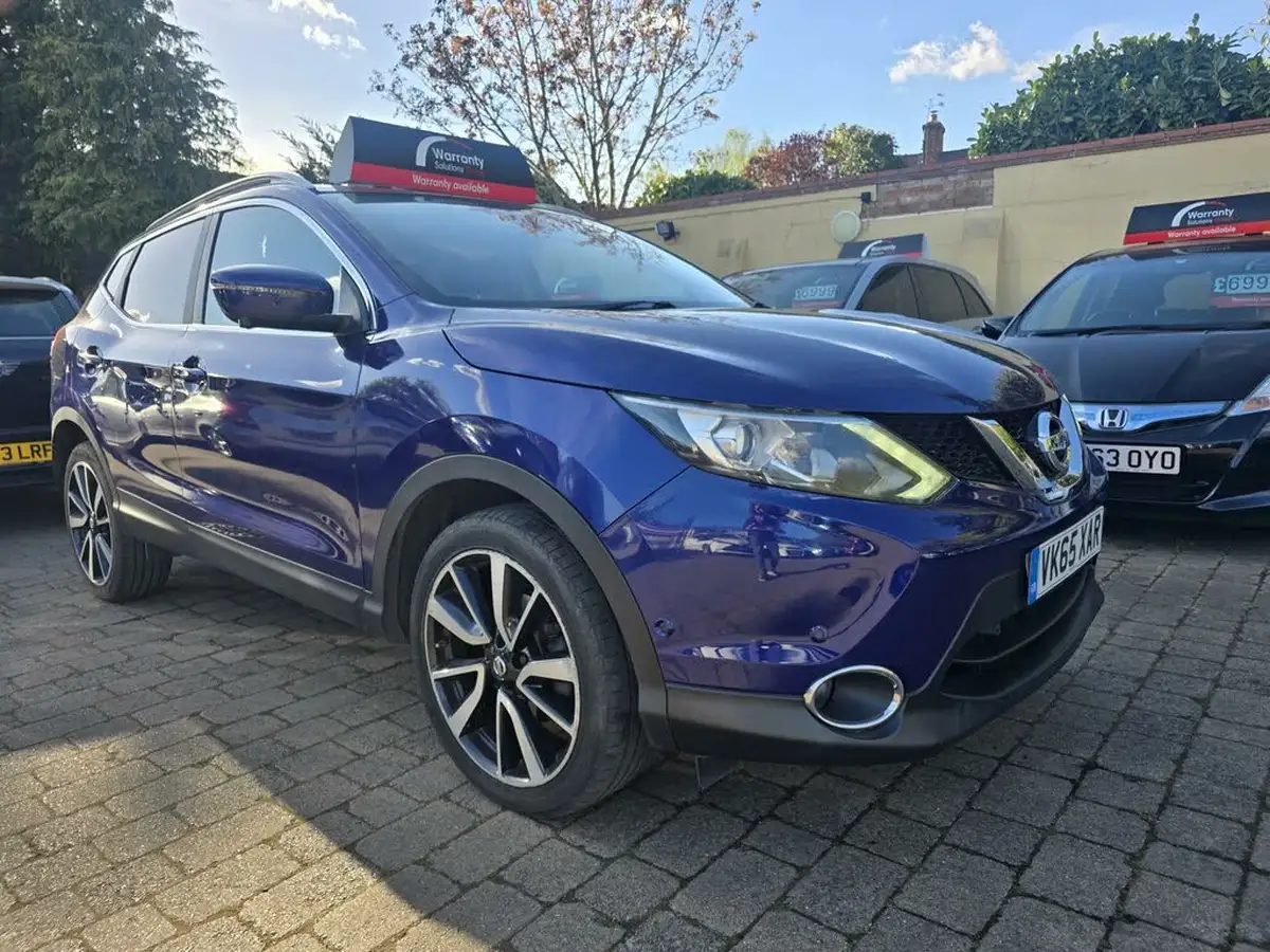 2015-nissan-qashqai-16dci-tekna-xtronic-cvt-big-0