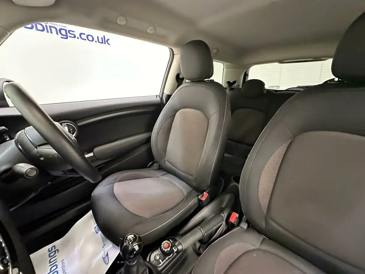 2017-mini-cooper-15-cooper-ss-hatchback-3d-big-19