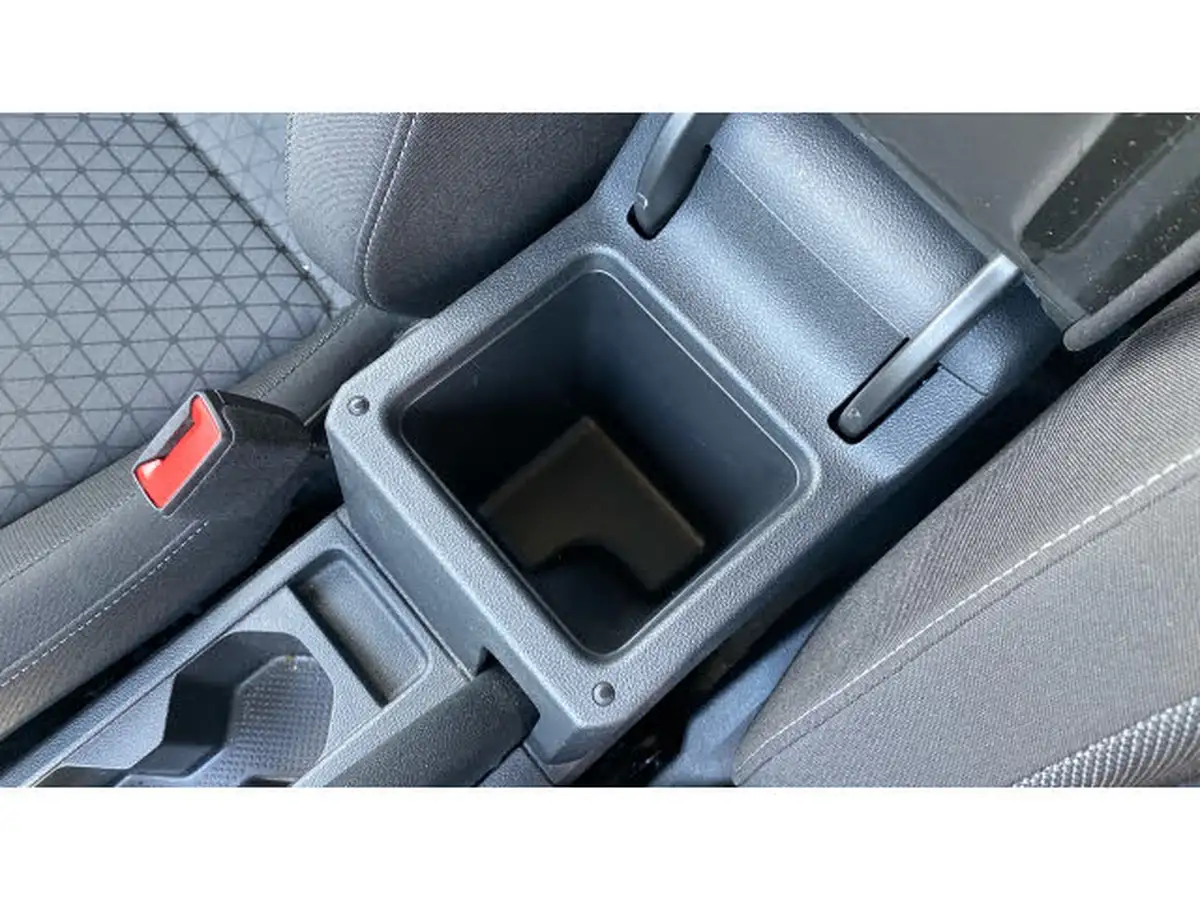 2022-volkswagen-t-cross-10-tsi-se-110ps-big-25