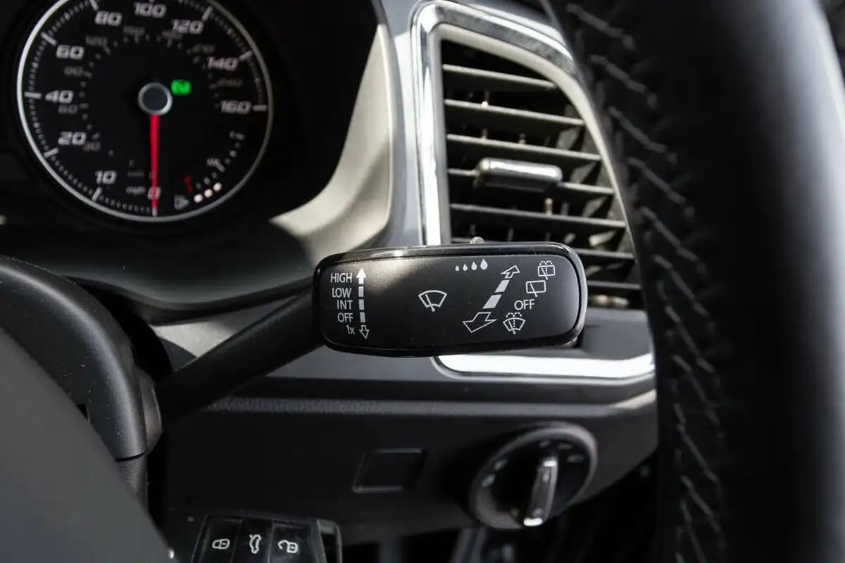 2020-seat-ateca-15-tsi-evo-se-technology-ss-dsg-big-17