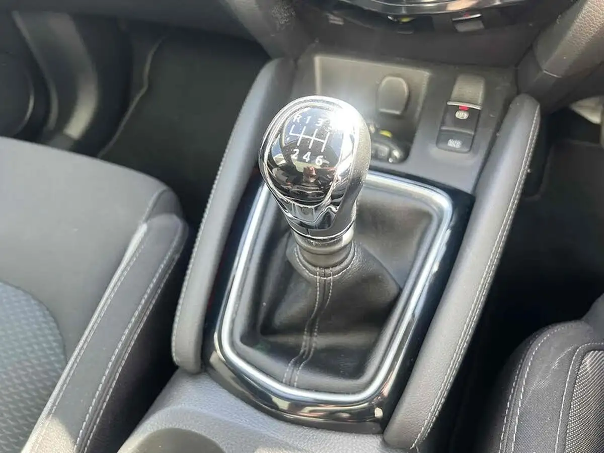 2020-nissan-qashqai-13-dig-t-n-connecta-140ps-big-37