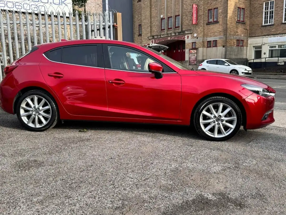 2017-mazda-mazda3-20-sport-nav-120ps-hatchback-5d-big-5