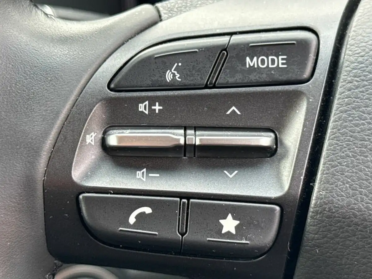 2022-hyundai-kona-10-t-gdi-premium-big-15