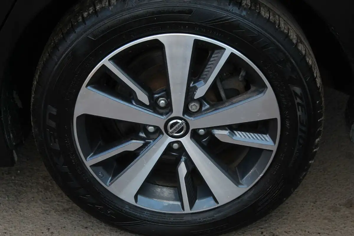 2021-nissan-leaf-e-acenta-big-32