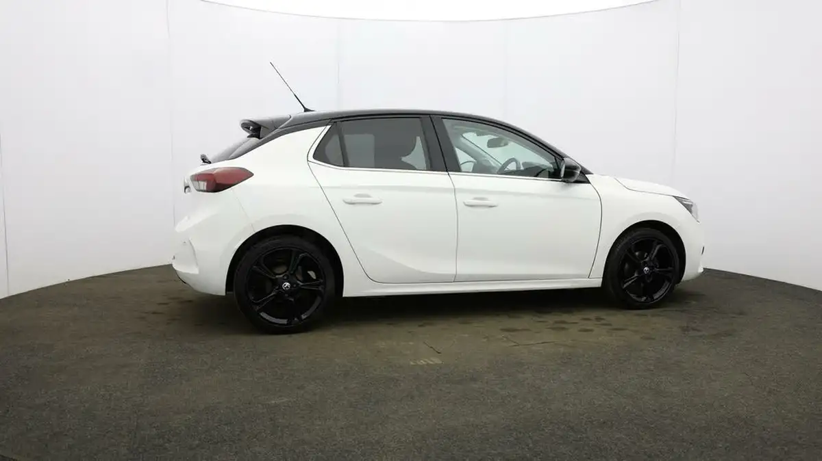 2021-vauxhall-corsa-12i-griffin-edition-big-44