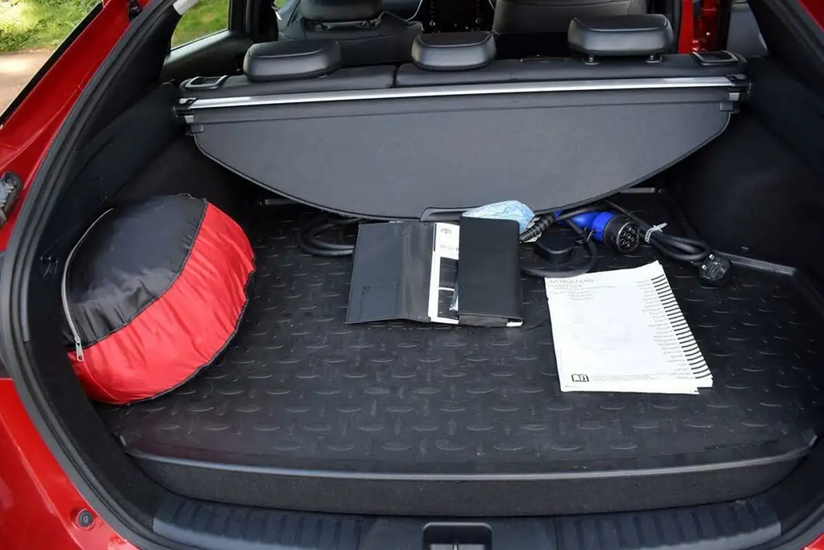 2020-toyota-prius-18-vvt-i-excel-plug-in-e-cvt-big-32