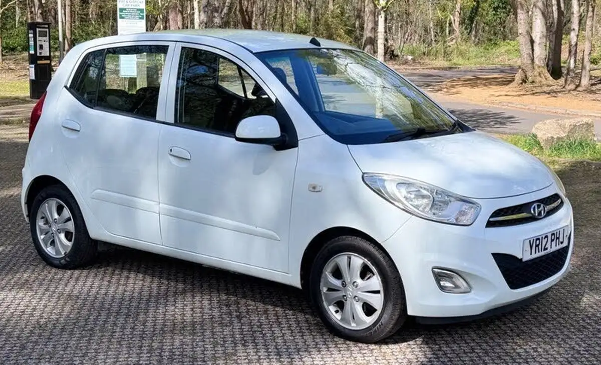 2012-hyundai-i10-12-active-big-5