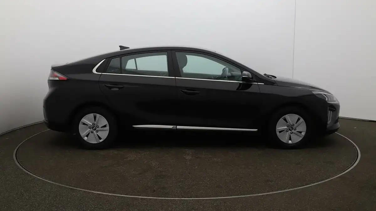 2021-hyundai-ioniq-16-gdi-premium-hybrid-big-41