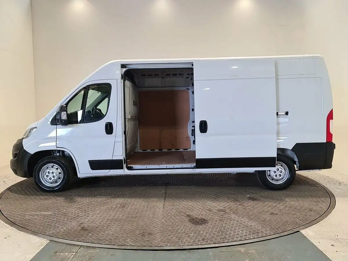 2022-vauxhall-movano-22cdti-l3-h2-3500-dynamic-140pseu6d-big-4