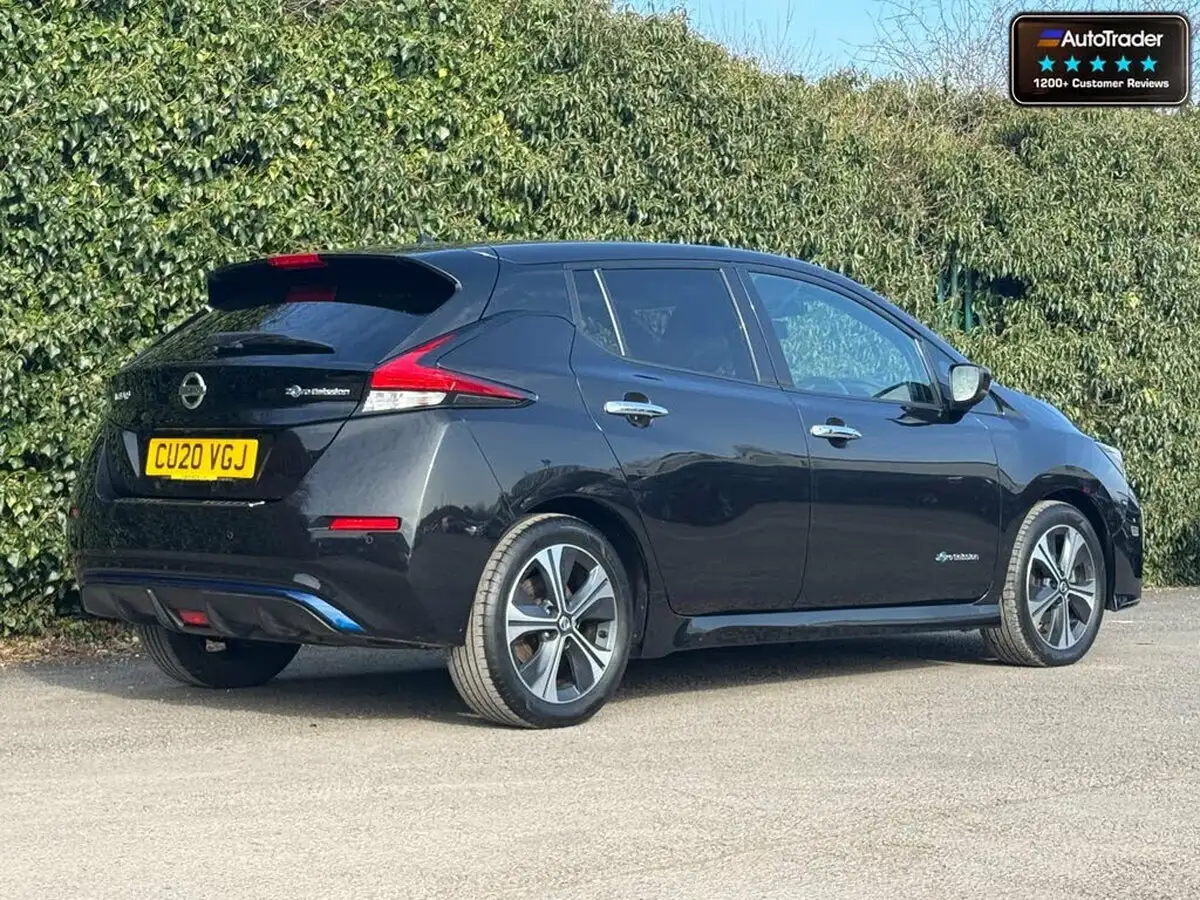 2020-nissan-leaf-e-tekna-big-4