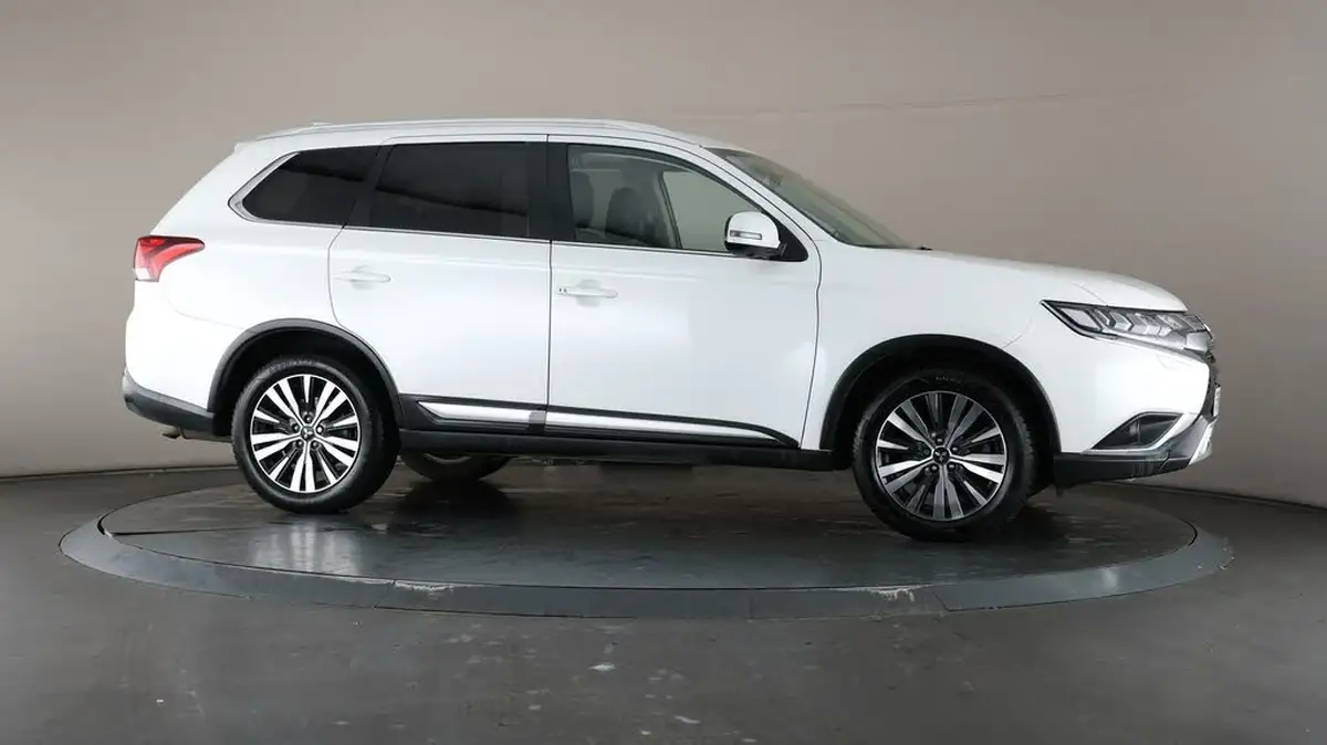 2019-mitsubishi-outlander-20-exceed-big-52